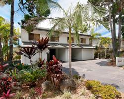 Viewland Drive Apartments