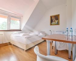 Park Inn Resort przy jeziorze - sauna i duży parking - pieski mile widziane