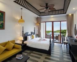 Phong Nha Lake House Resort