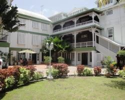 Cara Lodge Hotel