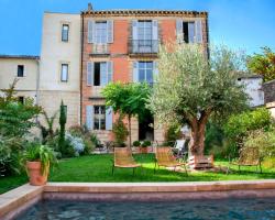 La Maison Rouge d'Uzes B&B