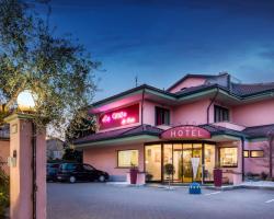 La Villa - Sure Hotel Collection by Best Western