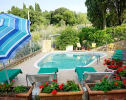 Antica Pietra holiday house with pool