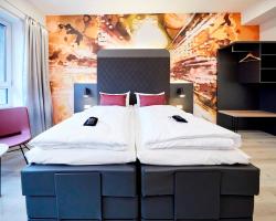 SMARTY Cologne Dom Hotel - Boardinghouse - KONTAKTLOSER SELF CHECK-IN