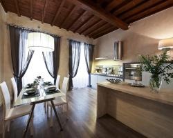Apartments Florence - Giglio santa trinita