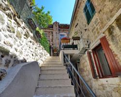 Apartments Historic Stone House