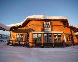 Le Ski Lodge & Steakhouse