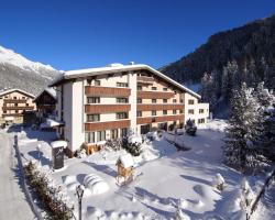 "Quality Hosts Arlberg" Hotel Garni Mössmer