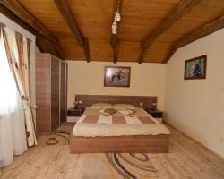 Rooms & Apartment Vinia