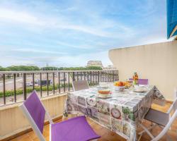 Apartment Les Jardins du Port-4 by Interhome