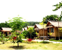 Charlie Hut Bungalow