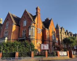 The Corner House Hotel