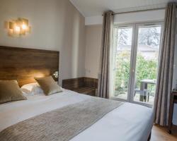 Logis Hotel Le Petit Casset