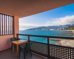 Divo Guest House near sea