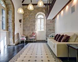Best Location Historic Boutique Apartment