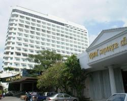 Royal Twins Palace Hotel