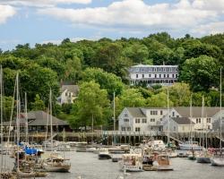 Relais Chateaux Camden Harbour Inn