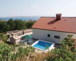 Amazing Apartment In Cesarica