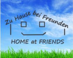 Home at Friends' - City - Zu Hause bei Freunden