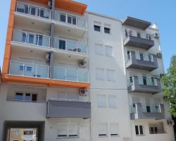 Apartments Center KG