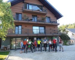 Bed & Breakfast Base Camp