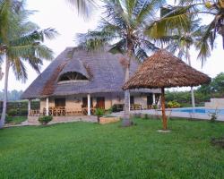 Queen K Cottages Watamu At Chrystal Homes