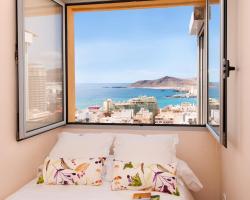 Cozy Skyline City Flat 15