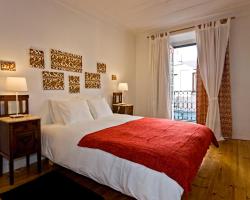 Bairro Alto Apartment Rosa