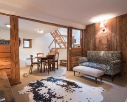 La Ruinette - Art Barn Apartments