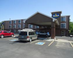 TownHouse Extended Stay Hotel Downtown