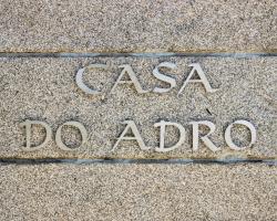 Casa do Adro de Parada