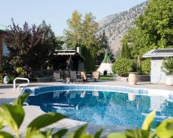 Similkameen Wild Resort & Winery Retreat