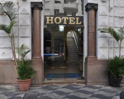 Artemis Hotel