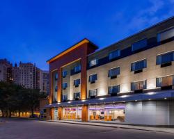 Best Western Plus Hyde Park Chicago Hotel