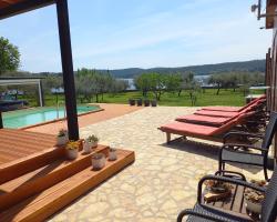 Beach house BETA with pool, jacuzzi, playground & bbq in an olive grove with a beach, Pomer - Istria