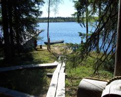 Lakeshore Cottage