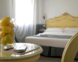 Ca' San Trovaso - 6 Rooms