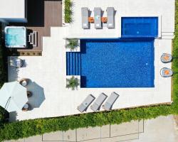 Villa Pino with Pool, Sauna & Jacuzzi