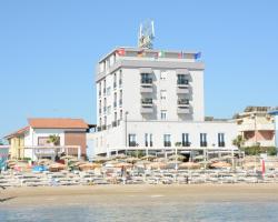 Hotel Caravel