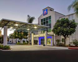 Motel 6-Gilroy, CA