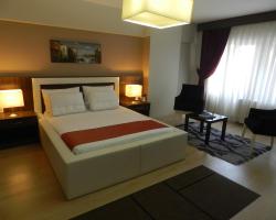 Simal Airport Suites