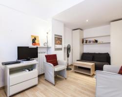 Halldis Apartments - Marais Bas Area