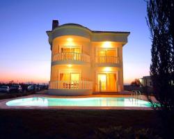 Sadev Turizm Belek Family Villas