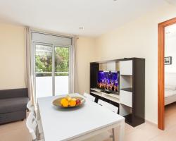 Bed and Go Apartments Lloret