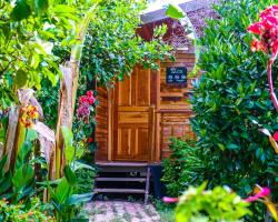 Lemon Garden Lodge