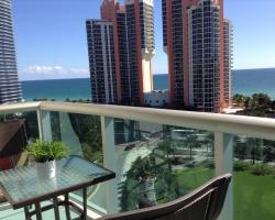 Sunny Isles Aparment