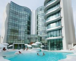i-Suite Hotel