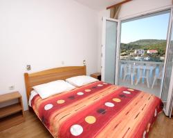 Double Room Zaglav 8144e