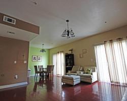 Economy Two Bedroom Townhomes - Vanowen 6