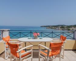 Bella Vista Sea View Apartments, by ZanteWize